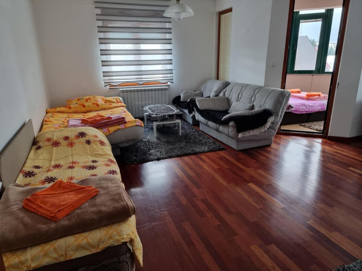 Deluxe Apartment Lv Жабляк Экстерьер фото
